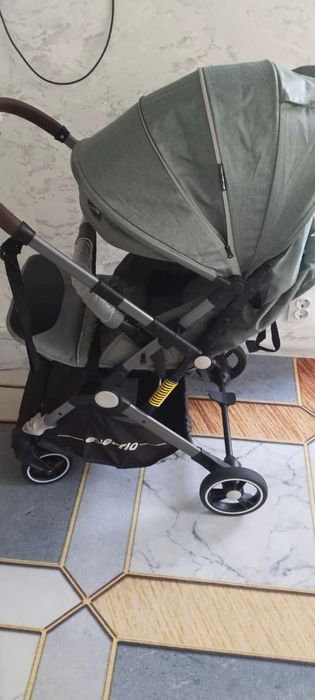 Коляска детская 32000 тысячи