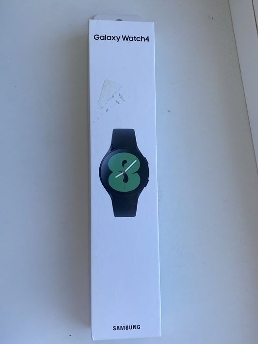 Смарт часы Samsung Galaxy Watch4 черный