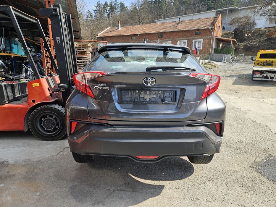 Toyota C-hr 1.2i На части