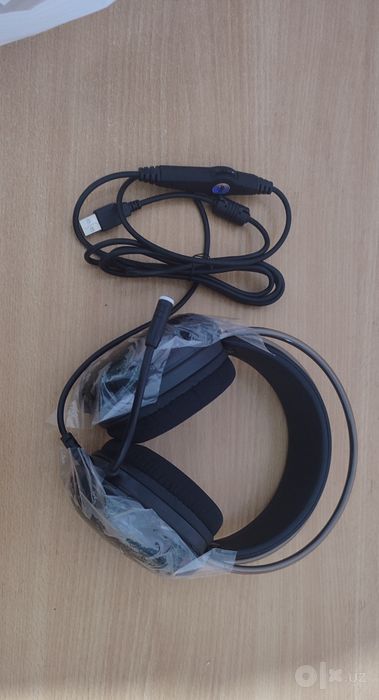 Aula S-505 gaming naushniklari.