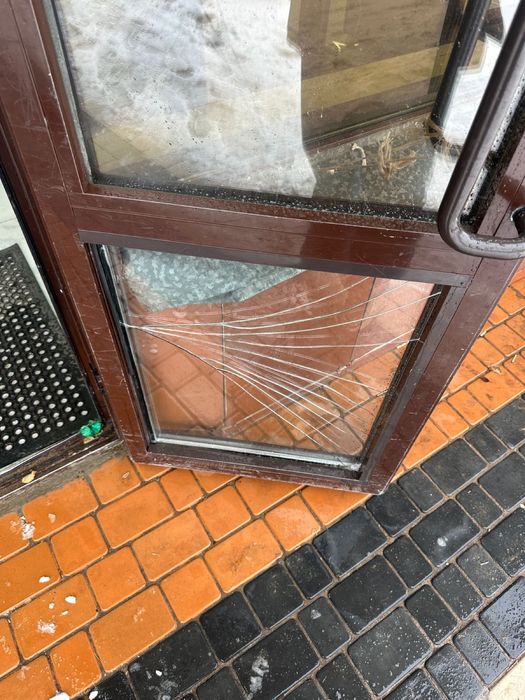 Ремонт алюминиевых окон и витражей