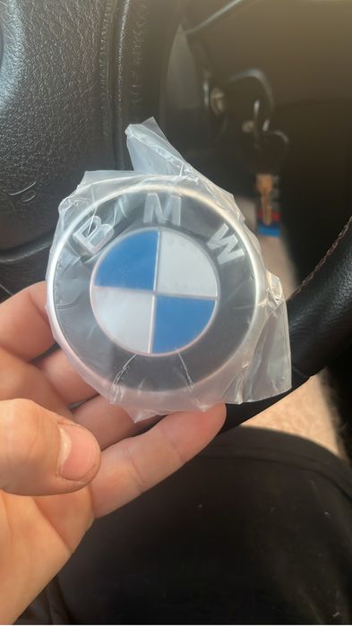 Заглушки на диски BMW