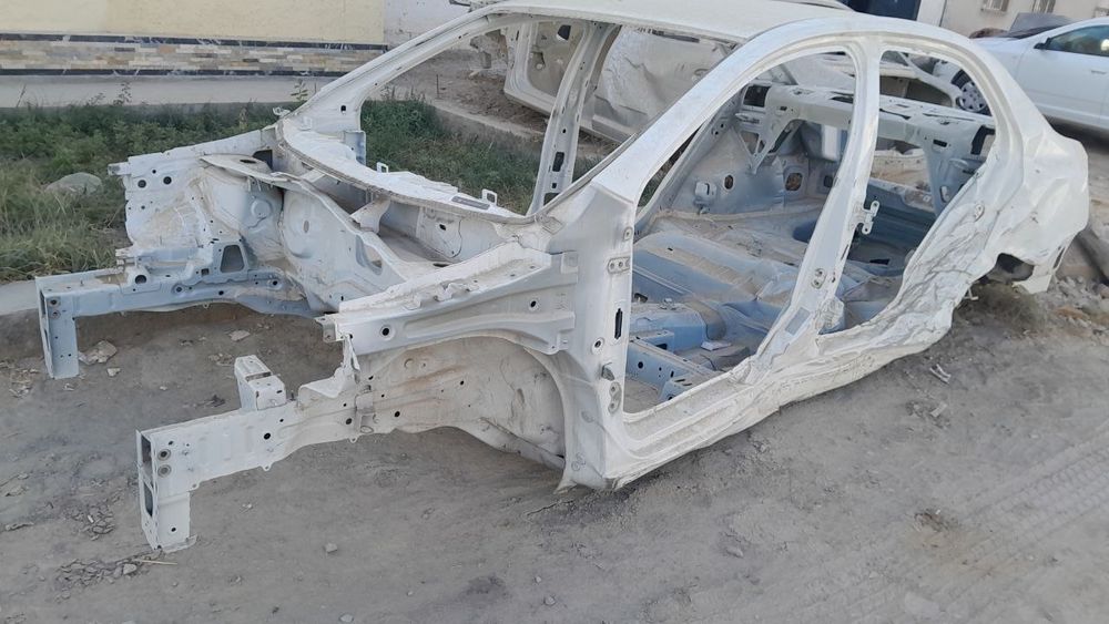 Cobalt rama sotiladi b/u