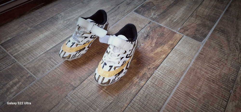 Детски бутонки в отлично състояние