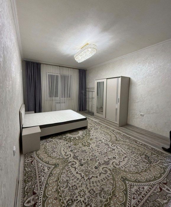 Olmazor metro vakzal oldida