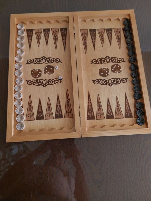 Продам нарды новые заводские