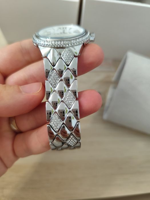 Часовник Michael Kors