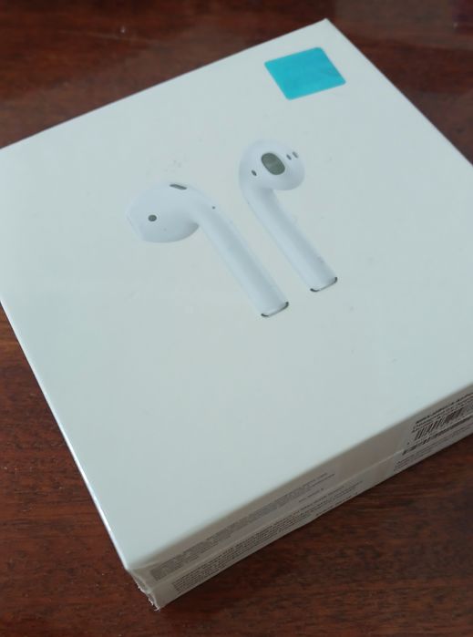 Продам AirPods 2 with wireless charging case