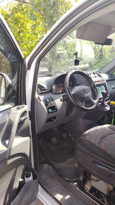 Vand Mercedes Vito 2007 8+1 locuri