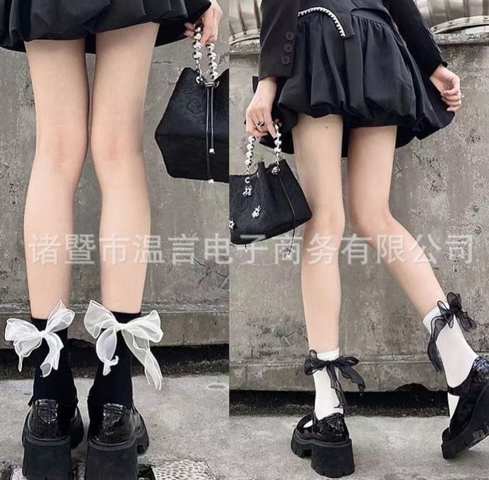 Носки для школьниц