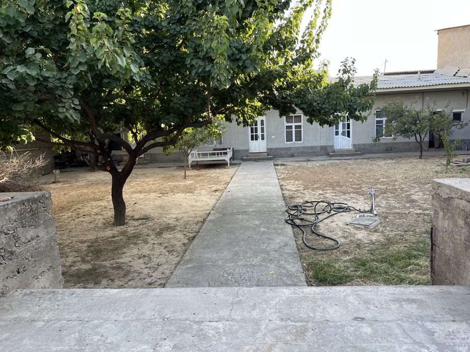 Продаётся участок на Юнусабаде  Зенит, Тикланиш