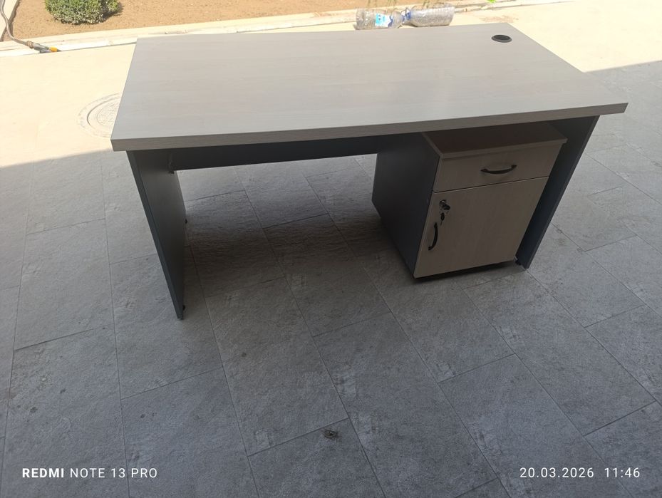 Продам офисный стол