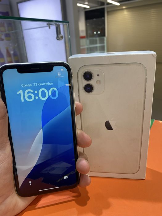 iPhone 11 128 GB White