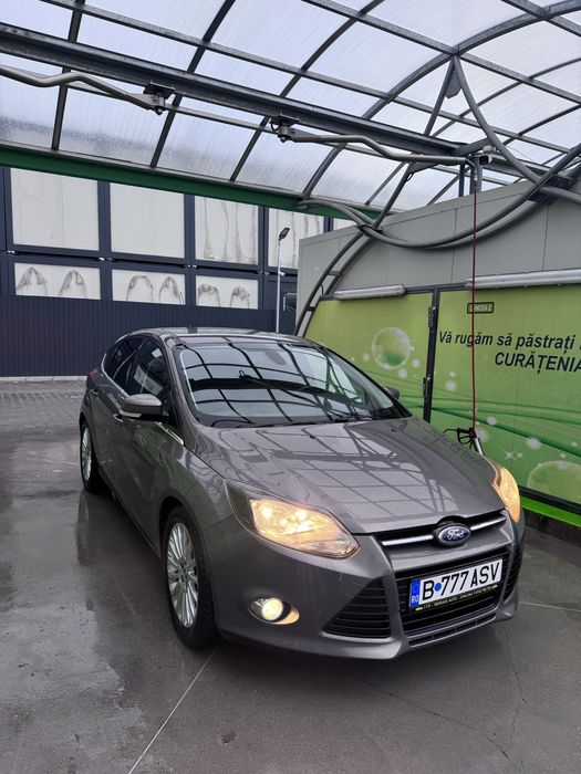 Ford Focus 2013 1.6 benzina