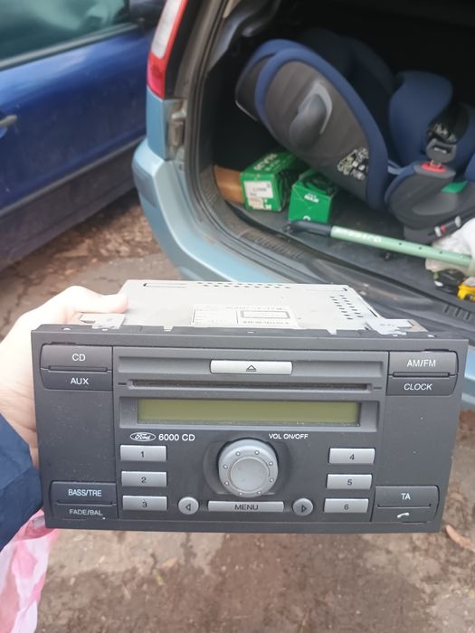 Оригинално радио Форд