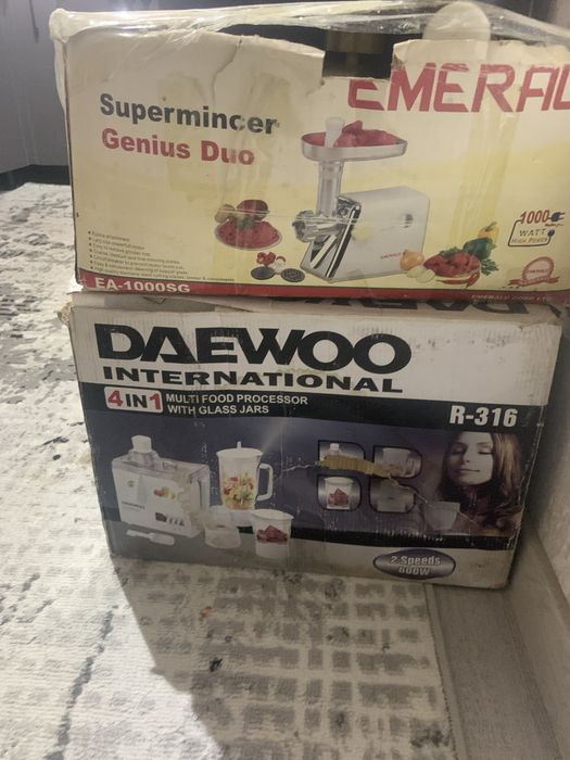 Мясорубка б/у рабочая продамв хорошие руки