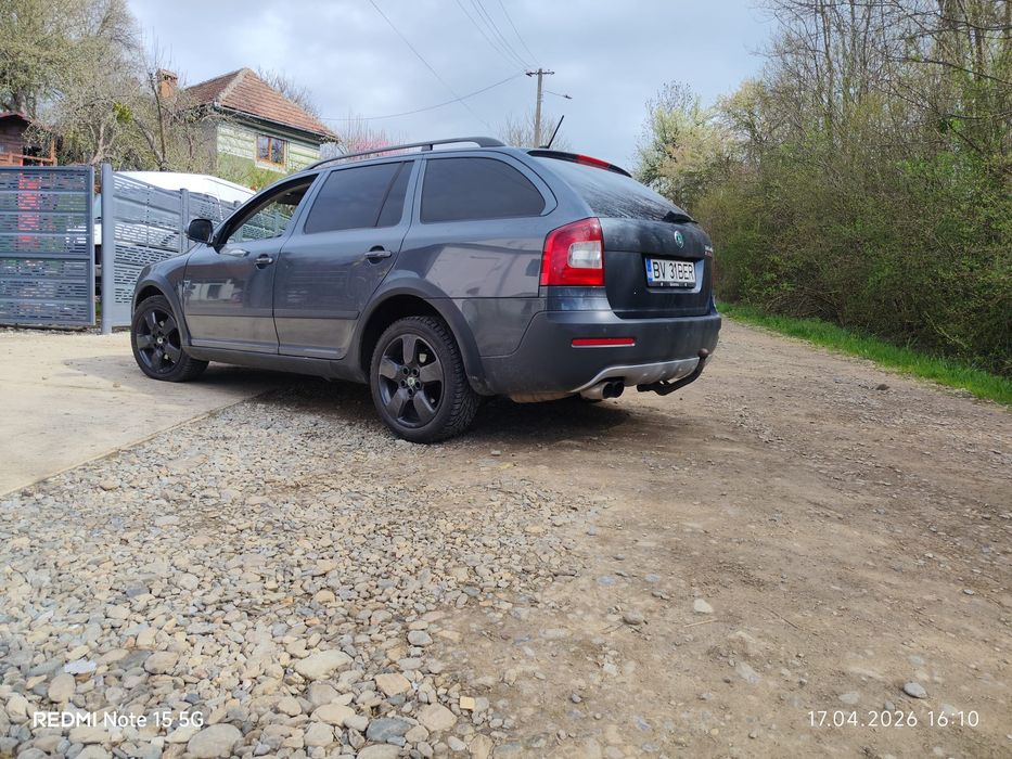 Vand Skoda octavia scout 2.0 . 4x4 automata dsg 140 cai 2013