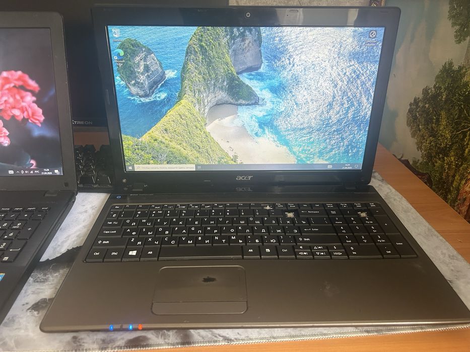 Ноутбук acer шустрый