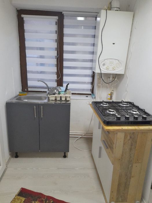 Vand garsoniera in zona centrala sau spatiu comercial