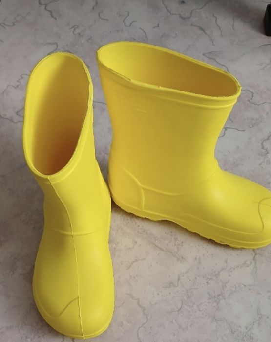Детские резиновые сапоги
