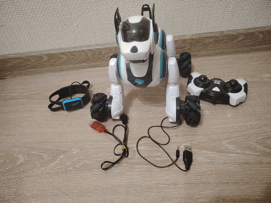 Продам игрушку собака робот