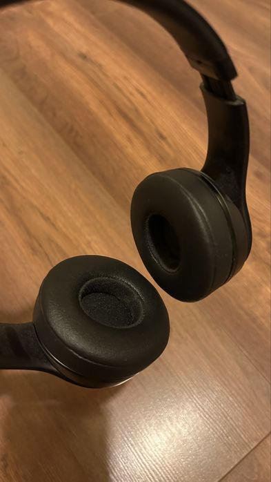 Beats solo 3 черни чисто нови с калъф и зарядно