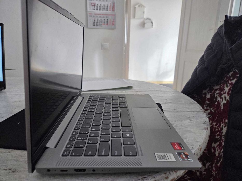 Laptop Lenovo IdeaPad 5 14ARE05 – Ryzen 5 / Radeon / SSD / 14”