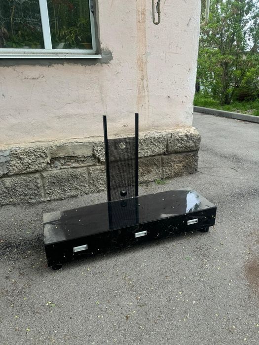 Подставка для телевизора