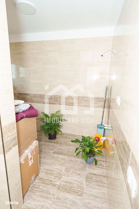 Casa individuala la cheie, 5 camere,180mp, teren 650mp, Jucu de Mijloc