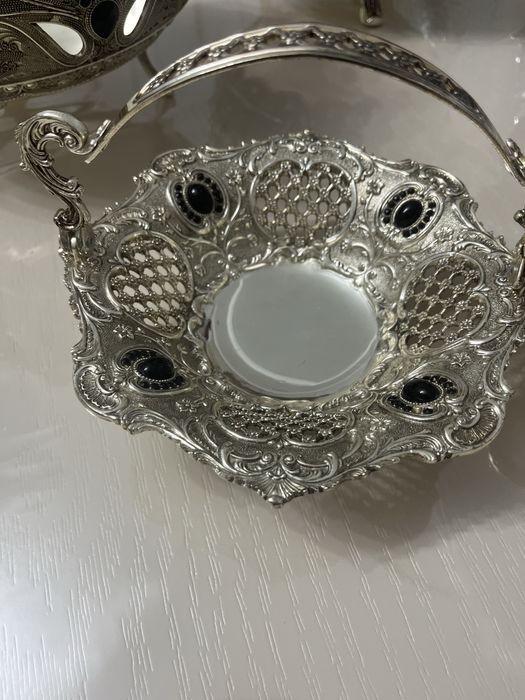 Продам конфетницу мельхиор