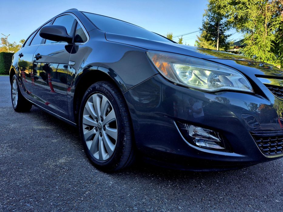 Opel Astra J Sport Combi 1.7 CDTI