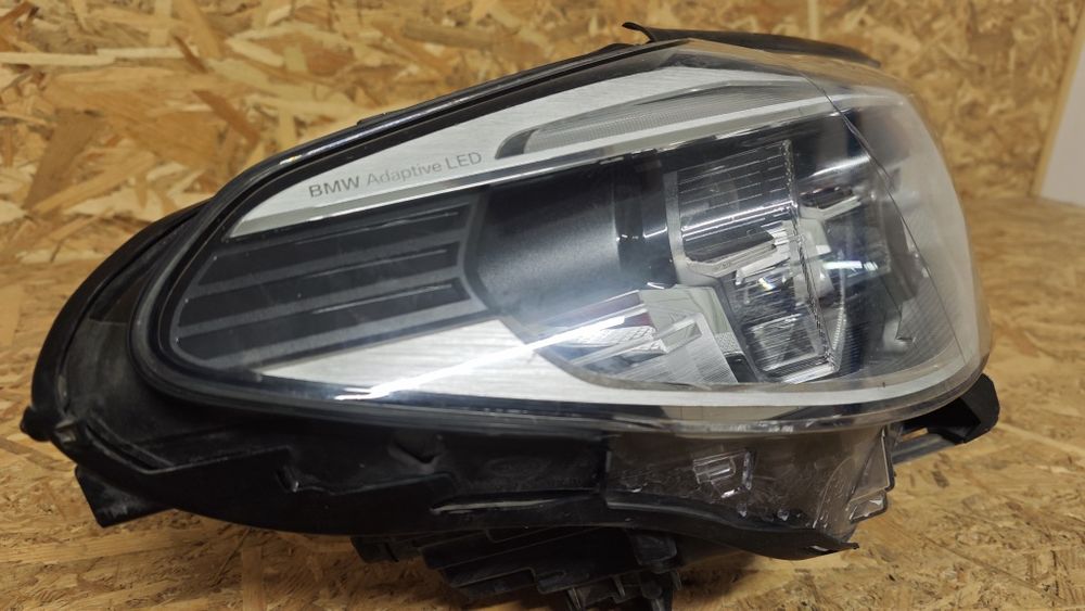 Десен фар за БМВ 5 Г30 Г31 BMW 5 G30 G31 Adaptive LED