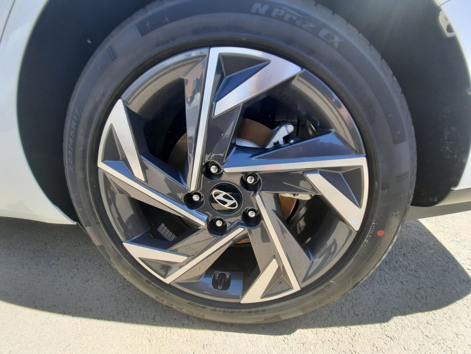 Продам Хендай Элантра 24г