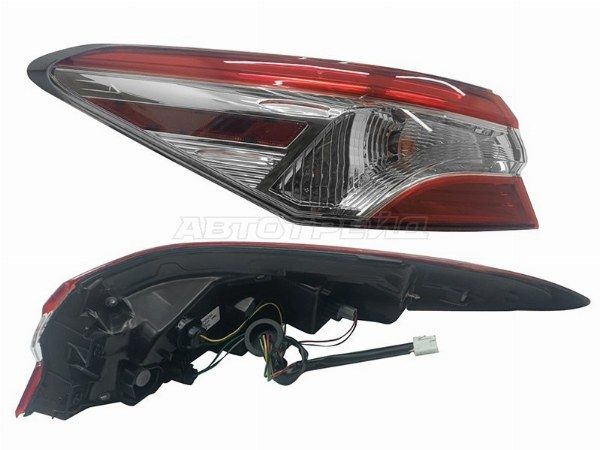 Фонарь задний  Toyota Camry