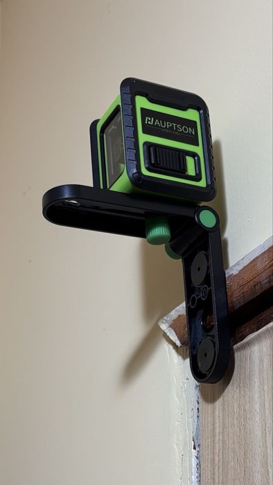 Промоция!!! Лазерен нивелир с кръстосани линии