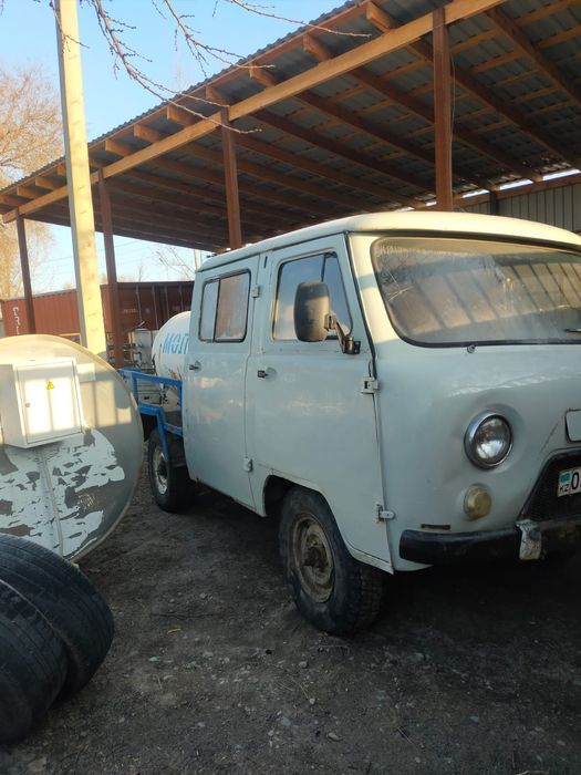 Продается есть две штуки