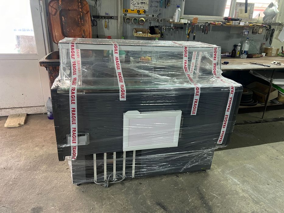 Vitrina frigorifica pentru alimente