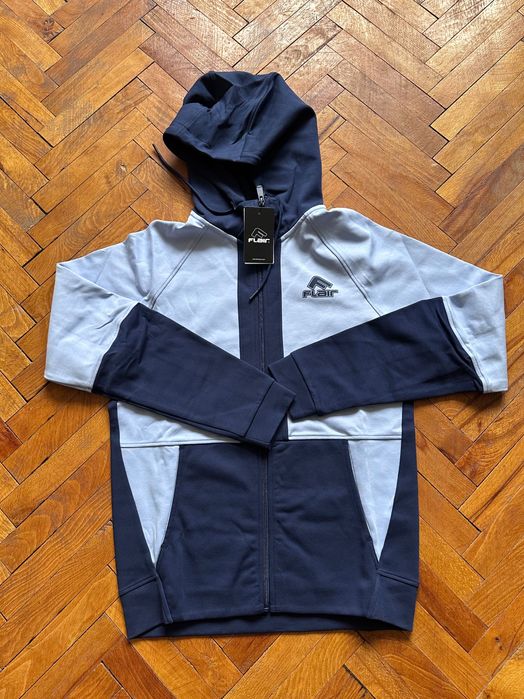 Мъжки екип на FLAIR