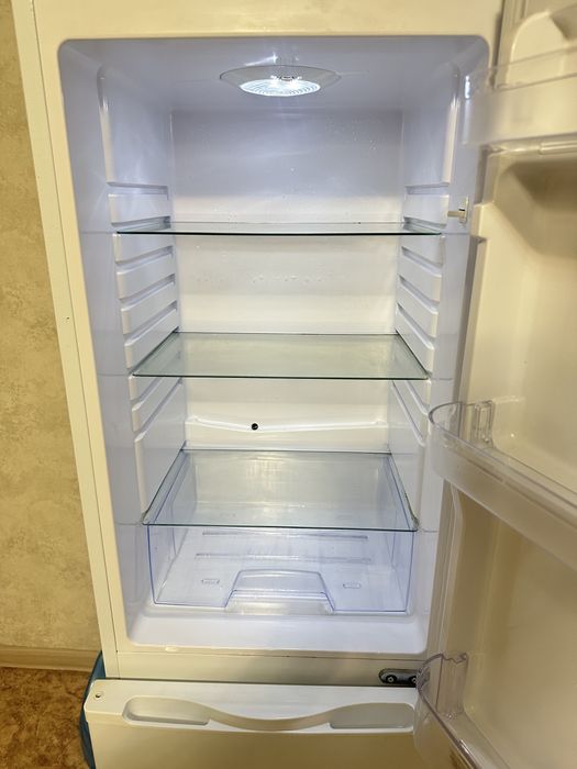 Продам новый холодильник