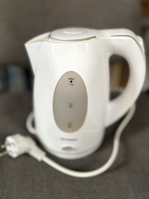 Fierbator Heinner Instant-47, 2200 W, 1.5 l, alb