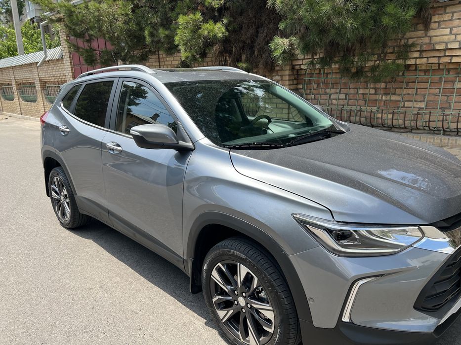 Продаю Tracker 2