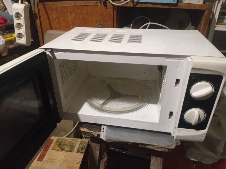 Микроволновка 10000
