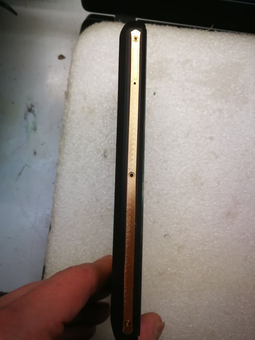 Oukitel k10 работещ, цял или на части.