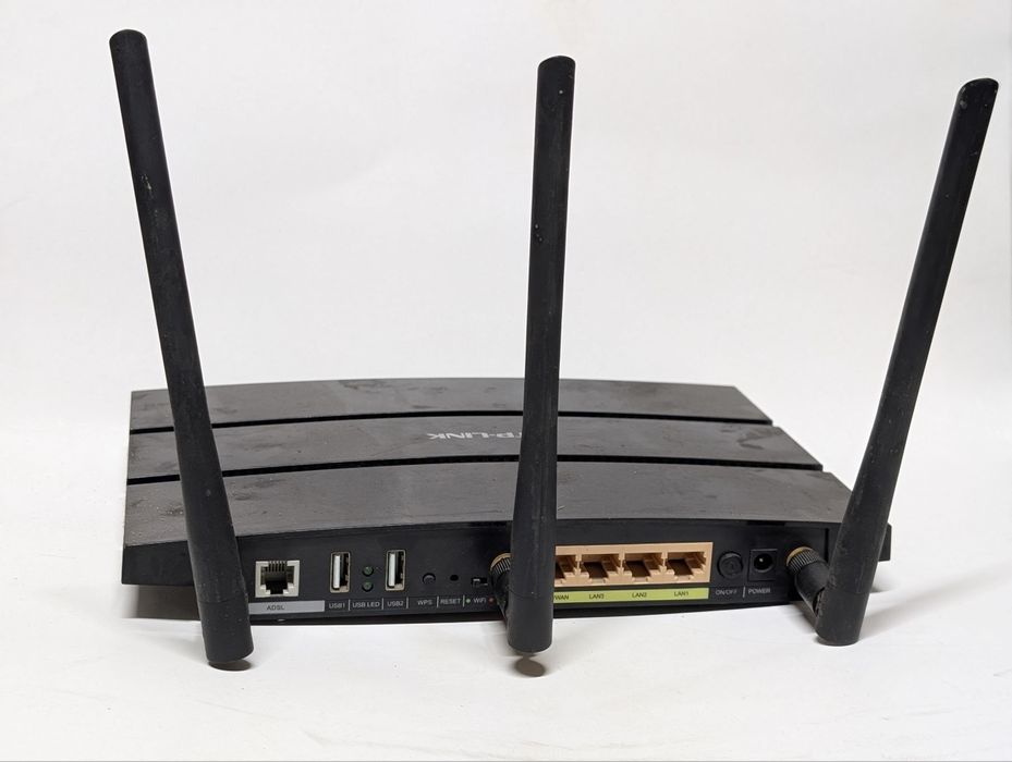 Wifi routerlar sotiladi harxil