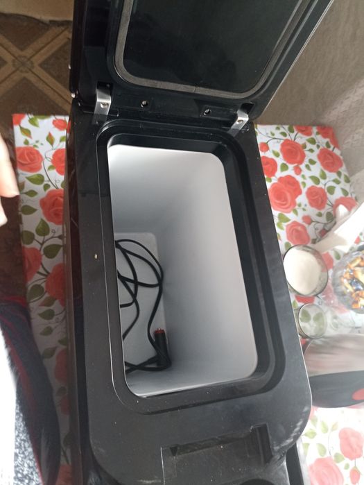 Продам холодильник для машины