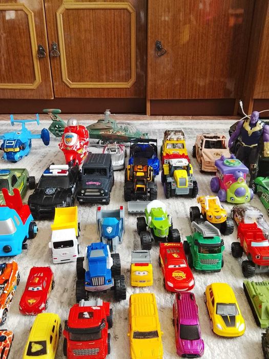 Продам детские игрушки