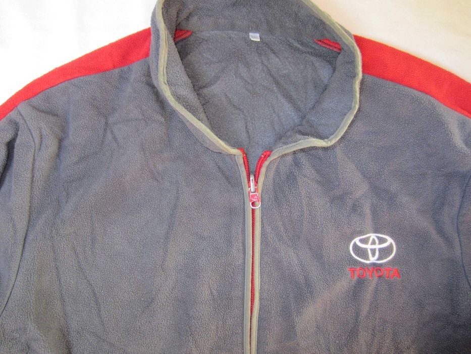 Bluza polar ITurri Toyota, masura S, gri-rosu, poliester, stare  buna
