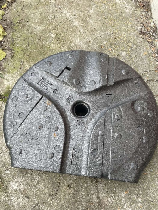 Стойка за резервна гума на модели на vw