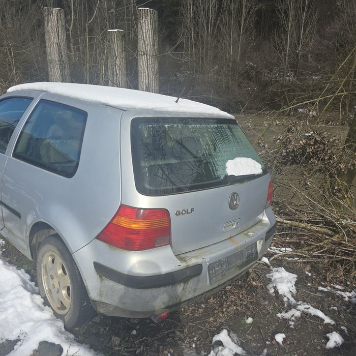 Голф 4 1.4 бензин 75кс