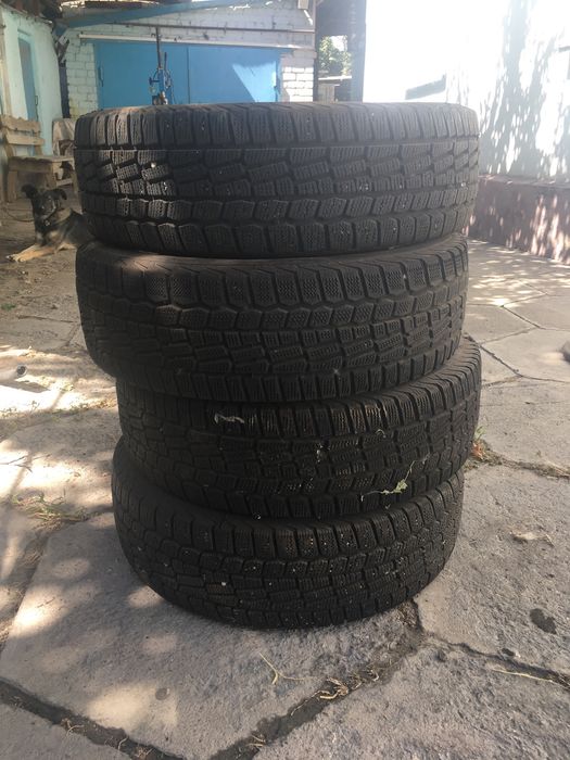 Продам зимни шины VIATI 185/65/15